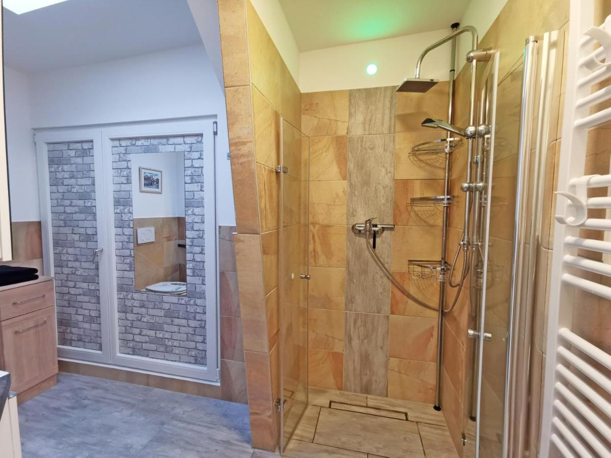Musashi Apartment 2 Ваймар Екстериор снимка